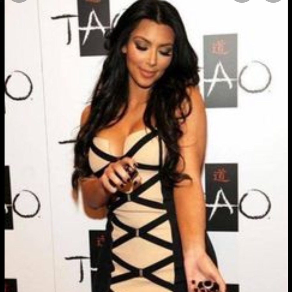 Dress - Picture 2 of 5
